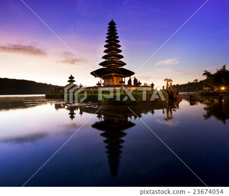 Pura Ulun Danu Bratan Pura Ulun Danu Bratan 23674054