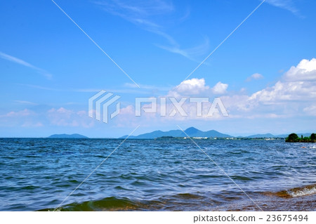 Lake Biwa and summer sky Lake Biwa and summer sky 23675494