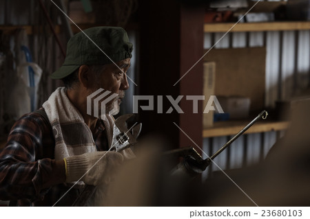 男子保養拖拉機 男子保養拖拉機 23680103