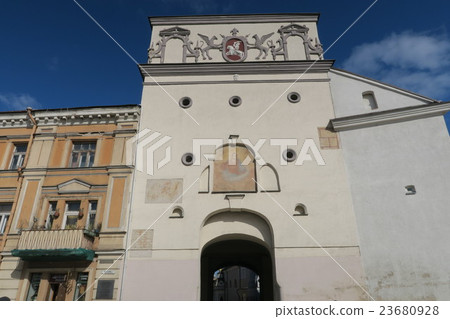 Vilnius gate of dawn 23680928