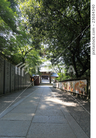 Looking at the Kompira-san shrine office work gallery (Seowon) from the approaching front in front of the school 23684340