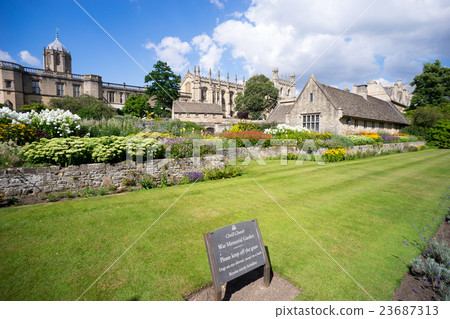 Oxford Christ Church War Memorial Garden 23687313