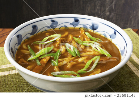 Curry udon  23691145