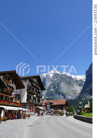 Grindelwalt瑞士的街道 23693538