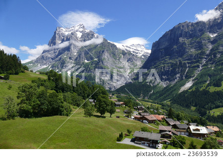 格林德瓦山和城市景觀瑞士 23693539