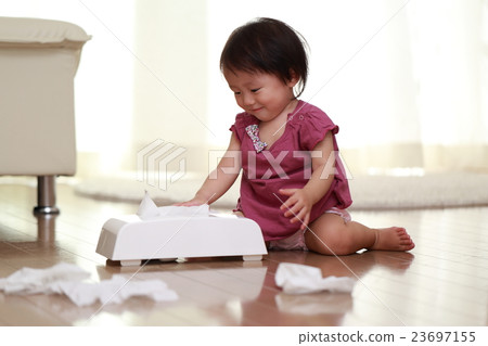 寶貝淘氣（嬰兒幼兒女孩1歲1歲紙巾垃圾鼻紙地板地板） 23697155