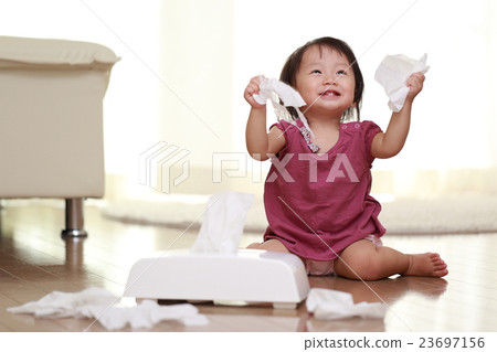 寶貝淘氣(嬰兒幼兒女孩1歲1歲紙巾垃圾鼻紙地板地板) 寶貝淘氣(嬰兒幼兒女孩1歲1歲紙巾垃圾鼻紙地板地板) 23697156