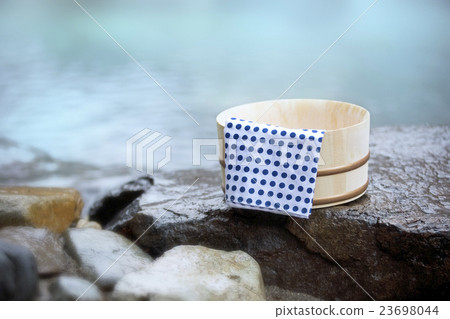 Outdoor bath tub and towel 23698044