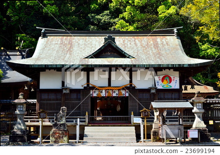 Kii's cockfight shrine 23699194