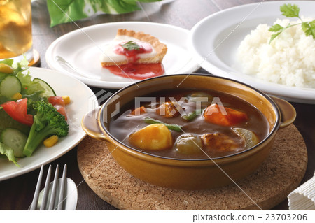 Curry salad & dessert set 23703206