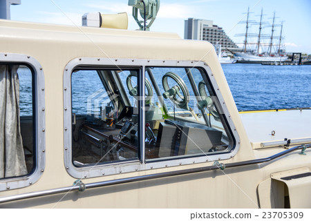 Nippon Maru來自一艘小型船的轉向室 23705309