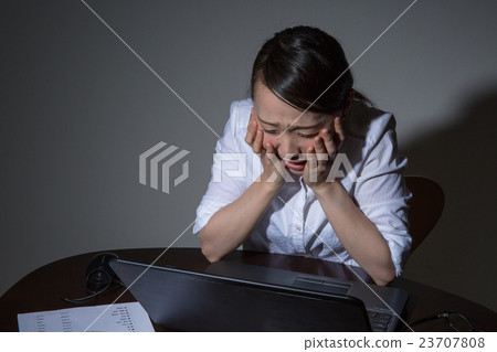 depressed woman depressed woman 23707808