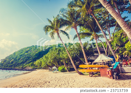 Sea and Beach Sea and Beach 23713739