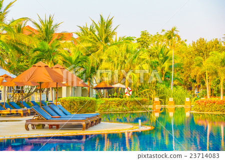 Pool Pool 23714083