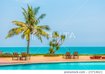 Outdoor swimming pool 23714621