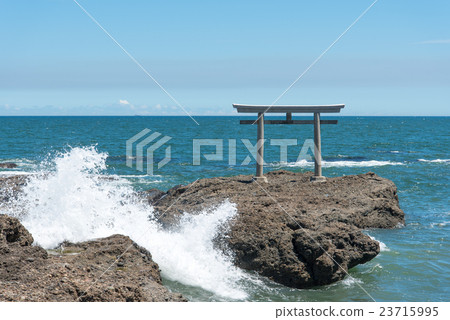 Oarai coast · Kamiso Torii Oarai coast · Kamiso Torii 23715995