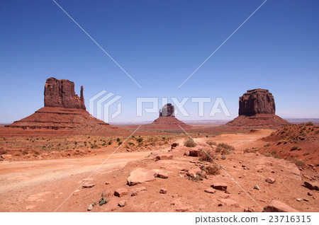 Monument Valley Butte Monument Valley Butte 23716315