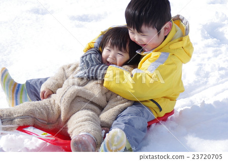年齡較大的雪橇比賽 年齡較大的雪橇比賽 23720705