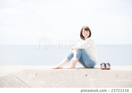 Portrait women 23723138