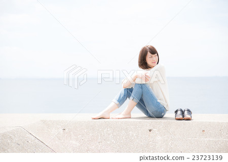 Portrait women 23723139