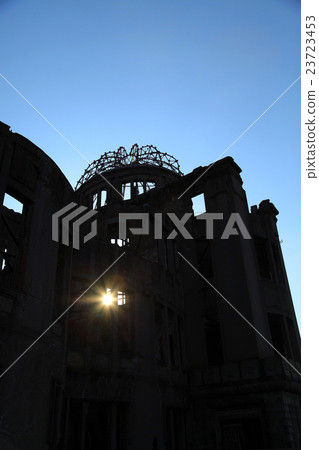 the atomic bomb Dome  23723453