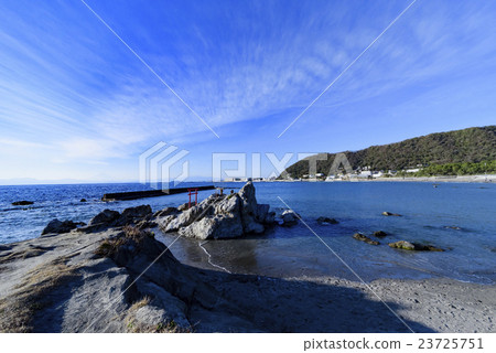 Hayama Ichimoku Coast in winter 23725751