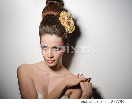glamour lady glamour lady 23729021