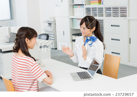 輔導服務 23729657