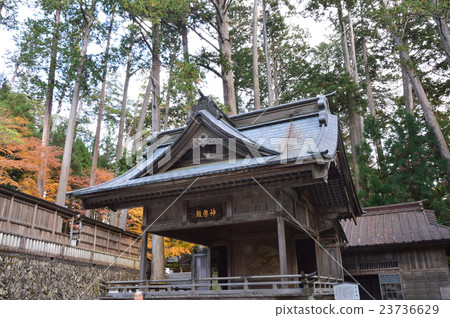 "Kagura dono" of Mikumi Shrine (Mikamine, Saitama Prefecture) "Kagura dono" of Mikumi Shrine (Mikamine, Saitama Prefecture) 23736629