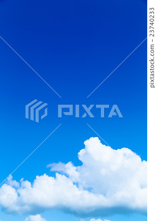 生動地完成了積雨雲天空和雲彩照片素材天空背景素材複製空間廣告空間仲夏圖像 23740233