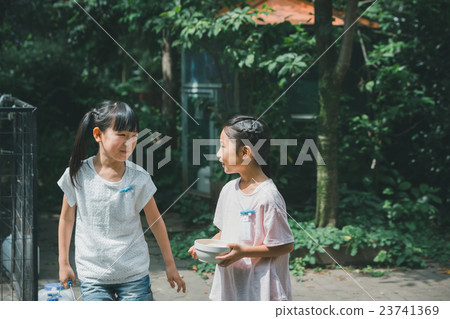 小學學生 小學生 看管者 23741369