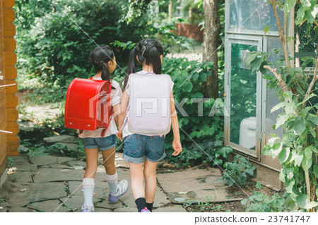 小學學生 小學生 女生 23741747