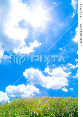 生動完成積雲天空和雲照片素材天空背景素材複製空間廣告空間仲夏圖像 生動完成積雲天空和雲照片素材天空背景素材複製空間廣告空間仲夏圖像 23748623