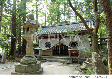 Kuramadera Temple Okunoin Demonou 23752219
