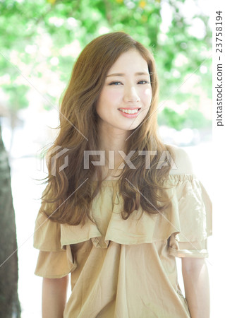 Female hair style image Female hair style image 23758194