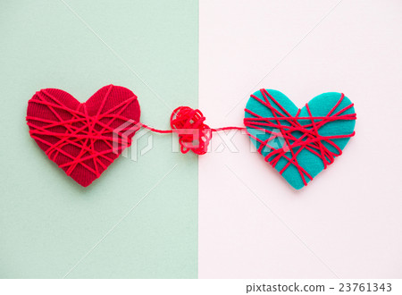 Heart quarrel, cooling down period, discord, divorce, breakup 23761343