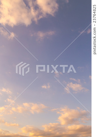 Empty sky and clouds in the evening Photo material Empty background material Copy space Advertising space Midsummer image Empty sky and clouds in the evening Photo material Empty background material Copy space Advertising space Midsummer image 23764825