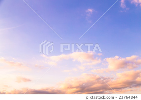 空的天空和雲彩在晚上照片材料空的背景材料拷貝空間廣告時間仲夏圖像 23764844