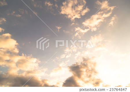 空的天空和雲彩在晚上照片材料空的背景材料拷貝空間廣告時間仲夏圖像 空的天空和雲彩在晚上照片材料空的背景材料拷貝空間廣告時間仲夏圖像 23764847