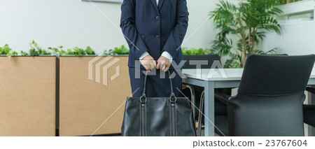 a businesswoman, ol, businesswoman 23767604