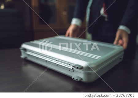 適合商務 23767703