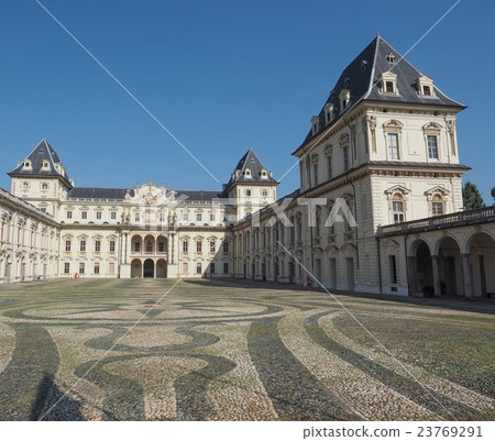 Castello del Valentino in Turin Castello del Valentino in Turin 23769291