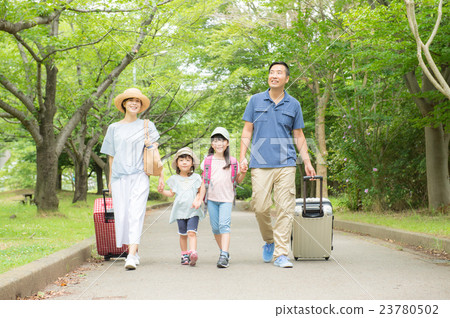 Family trip for summer vacation Family trip for summer vacation 23780502