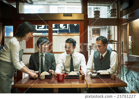 商人午餐 商人午餐 23781227