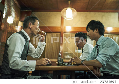 Businessman Izakaya 23781691