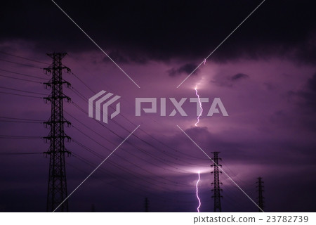閃電的夜晚和傳輸線 23782739