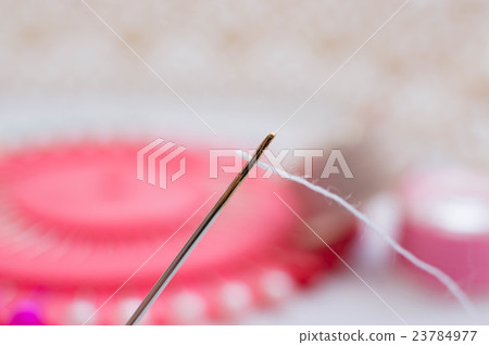 Distance from thread Distance from thread 23784977