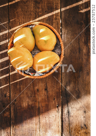 Yellow Mangoes Yellow Mangoes 23787512