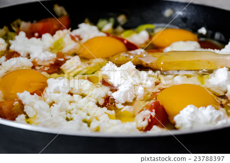 Scrambled eggs with vegetables Scrambled eggs with vegetables 23788397