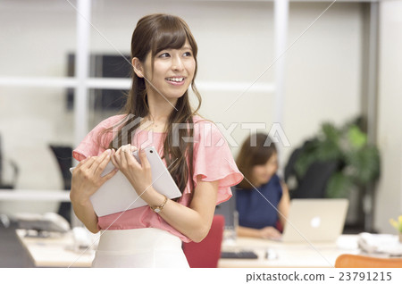 職業婦女 23791215